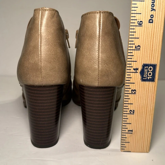 🌻 Report Aquarium Women’s Open Toe Heeled Booties size 9 - Picture 3 of 7